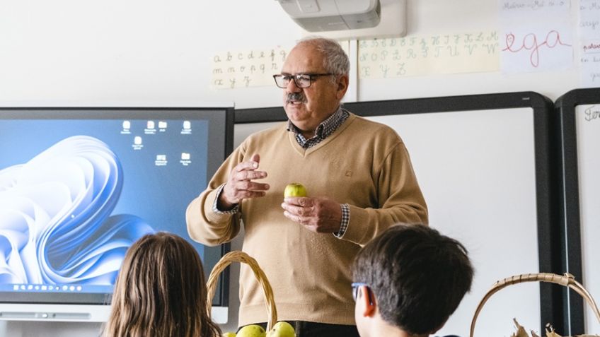Decorreu no Centro Escolar de Fermil apresentação do projeto "Pensar Global, Agir Locar...à Mesa" integrado no PNAES - plano Nacional de Alimentação Equilibrada e Sustentável.